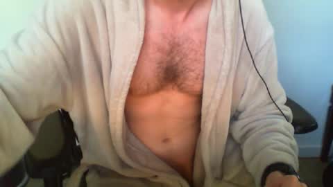 YWhiteNiceMan online show from April 28, 7:46 am