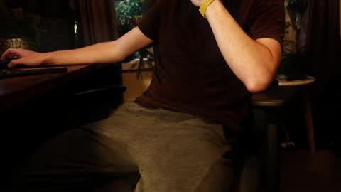 Snapshot of funtoshare_1 chatting on January 5, 7:17 am Fun to share online show from January 5, 7:17 am