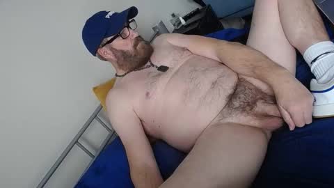 furbeef4lad80 online show from December 15, 1:48 pm