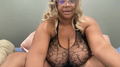 furykat1 online show from December 17, 6:14 pm