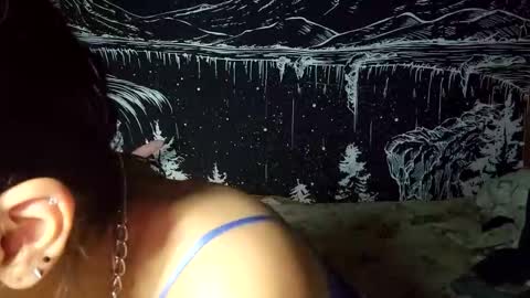 futuresizequeen online show from December 2, 2:28 am