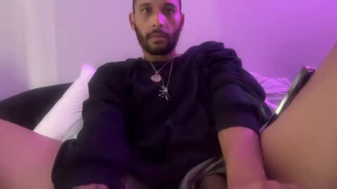 fvvkboyy online show from December 12, 5:59 pm