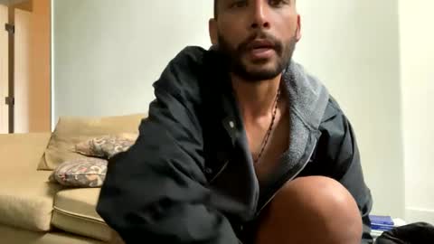 Snapshot of fvvkboyy chatting on March 11, 11:15 pm fvvkboyy online show from March 11, 11:15 pm