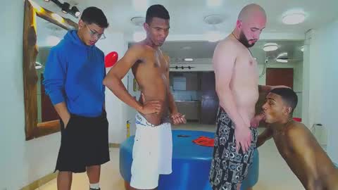 G4MENS online show from December 7, 1:25 am