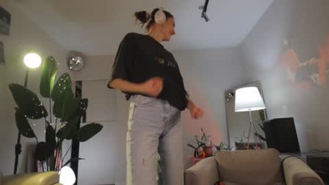 G online show from December 14, 10:18 pm