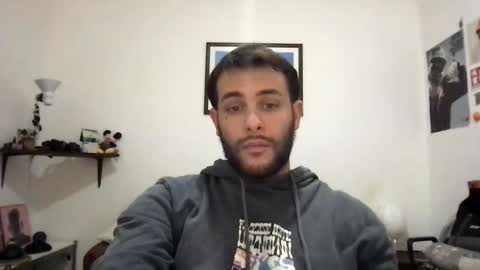 Snapshot of g_o_h4 chatting on January 13, 11:52 am g_o_h4 online show from January 13, 11:52 am