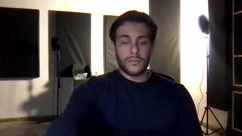 Snapshot of g_o_h4 chatting on February 2, 10:39 pm g_o_h4 online show from February 2, 10:39 pm