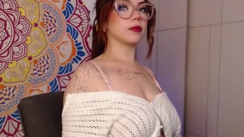    online show from October 22, 11:04 pm