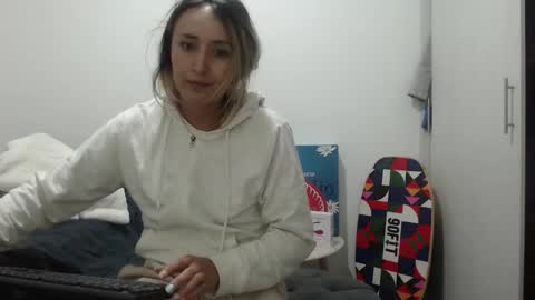 Snapshot of gabb_rioss chatting on February 9, 12:03 am Gabriela online show from February 9, 12:03 am