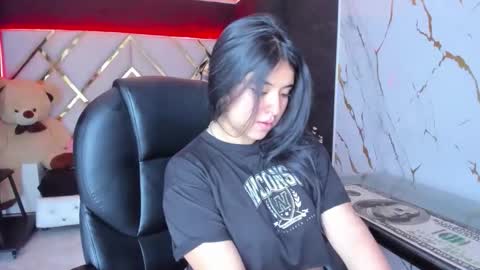 Gabbie online show from January 13, 8:03 pm