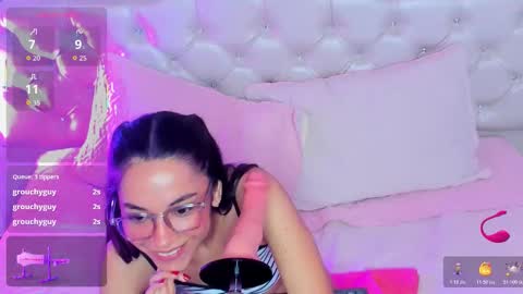 gabbieskinny online show from October 22, 3:23 pm