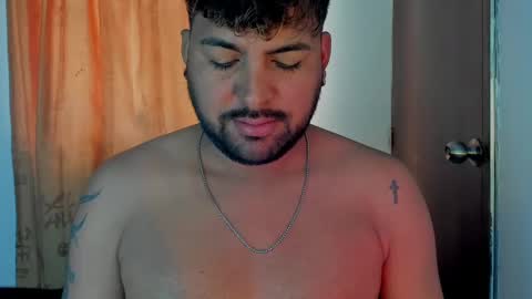 Snapshot of gabbo__ chatting on February 16, 5:04 pm GABO online show from February 16, 5:04 pm