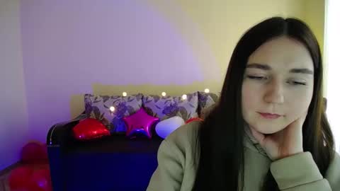 Jaklin online show from February 20, 12:15 pm