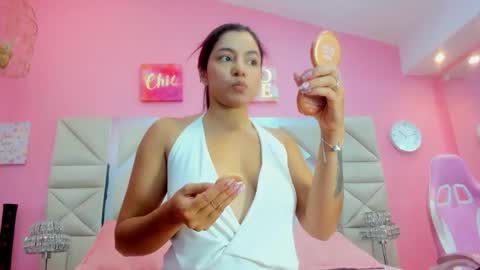 Gabby online show from April 21, 3:24 am