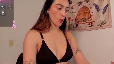Snapshot of gabee7_ chatting on September 25, 3:38 pm NEW ACCOUNT Gabriella online show from September 25, 3:38 pm