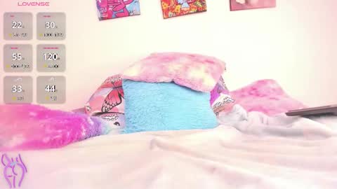 please follow my friendasya zas online show from November 19, 11:43 am