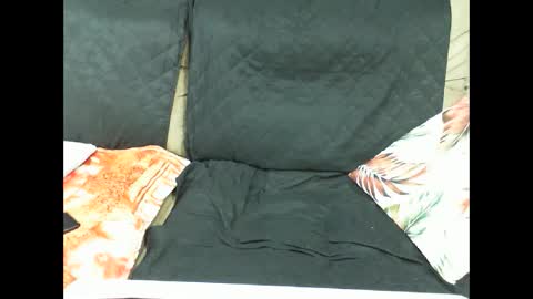 gaby  layla online show from January 31, 2:04 am