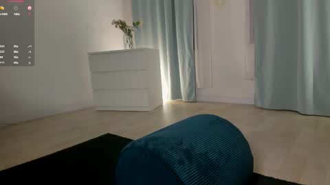 Gabi online show from April 4, 9:45 pm