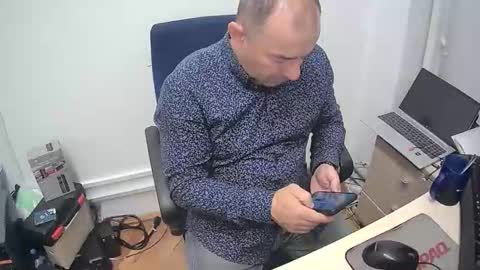 gabriel9_2003 online show from April 3, 9:51 am