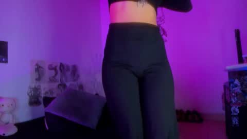 Snapshot of gabriela_bunny chatting on October 20, 5:35 pm Gabriela online show from October 20, 5:35 pm