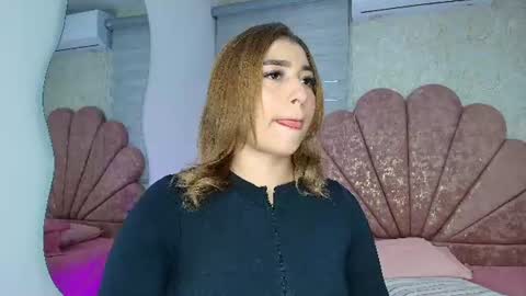 gabriela online show from June 18, 7:18 pm