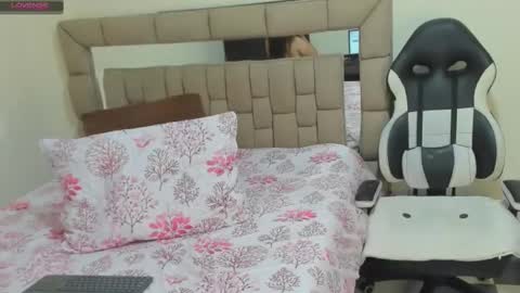 gabriela ponce online show from February 16, 8:55 pm