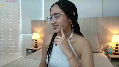 Snapshot of gabriela_vargas chatting on June 3, 7:19 pm Gabriela Vargas online show from June 3, 7:19 pm