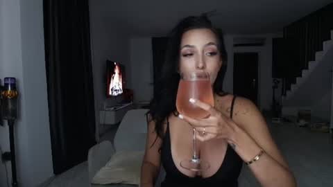 Snapshot of gabrielaaxxx chatting on July 3, 10:16 pm i love to squirt online show from July 3, 10:16 pm