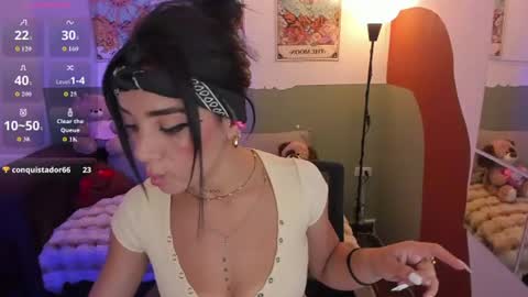 Gabriela Torres  online show from July 23, 2:15 pm