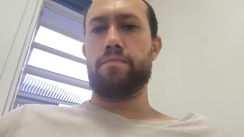 gabrielbenevides_ online show from January 26, 9:40 pm