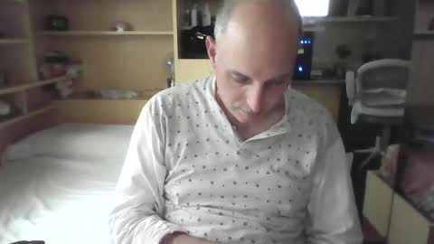 Gabriele online show from April 15, 4:03 pm