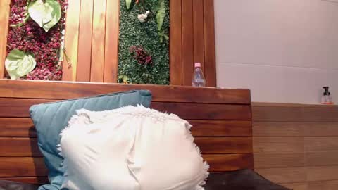 Snapshot of gabriell_ramirez_ chatting on January 27, 9:34 am gabriell_ramirez_ online show from January 27, 9:34 am