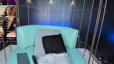 gabriellacox online show from October 11, 7:45 pm