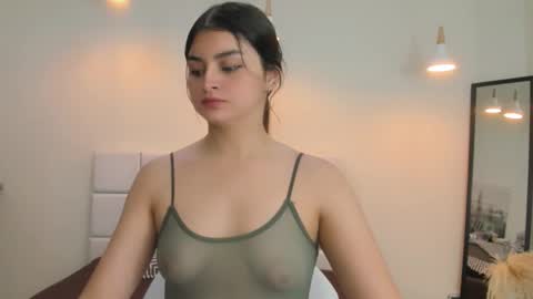 Snapshot of gabriellahoney18 chatting on December 20, 1:51 pm Gabriella online show from December 20, 1:51 pm