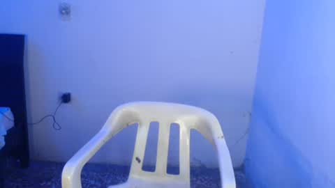 Snapshot of gabrielle_ramirez chatting on December 22, 12:28 am Gabriel online show from December 22, 12:28 am