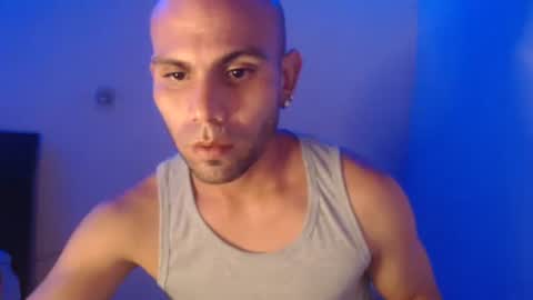 Snapshot of gabrielle_ramirez chatting on December 27, 9:32 pm Gabriel online show from December 27, 9:32 pm