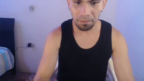 Snapshot of gabrielle_ramirez chatting on January 3, 12:33 am Gabriel online show from January 3, 12:33 am