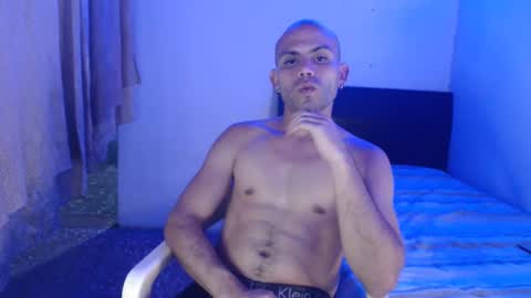 Snapshot of gabrielle_ramirez chatting on January 12, 12:07 am Gabriel online show from January 12, 12:07 am