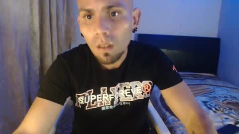 Snapshot of gabrielle_ramirez chatting on January 23, 12:25 am Gabriel online show from January 23, 12:25 am