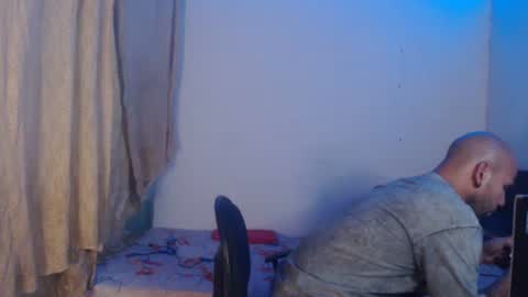 Snapshot of gabrielle_ramirez chatting on October 6, 10:51 pm Gabriel online show from October 6, 10:51 pm