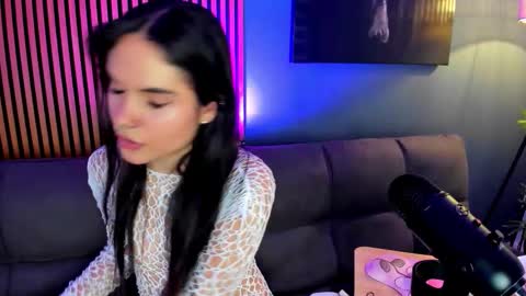 Snapshot of gaby__ferrer_ chatting on November 26, 4:08 pm GABY online show from November 26, 4:08 pm