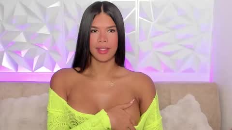 Gabriela  online show from February 13, 11:45 pm