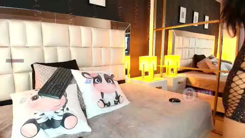 Snapshot of gaby_jazmin chatting on February 1, 4:16 pm Gaby online show from February 1, 4:16 pm