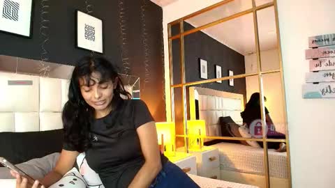 Snapshot of gaby_jazmin chatting on February 8, 5:27 pm Gaby online show from February 8, 5:27 pm