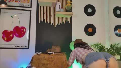 Gaby  online show from December 21, 12:18 am