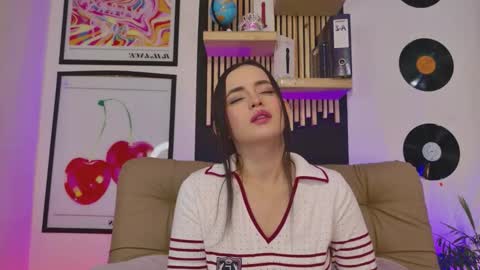 Gaby  online show from February 12, 1:06 pm