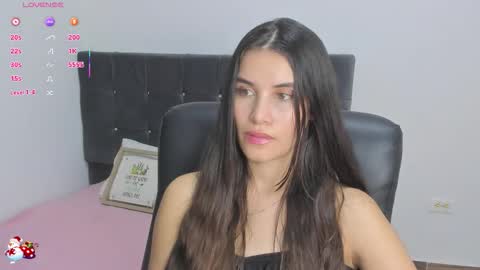 Gabriela online show from December 4, 11:24 pm