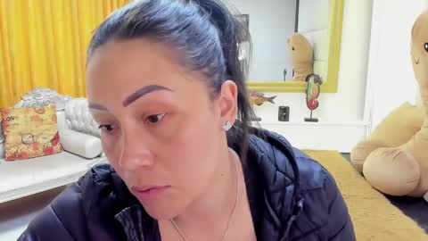 gabriela online show from December 19, 6:01 pm