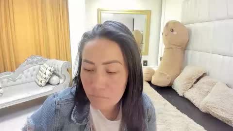 Snapshot of gaby_trent chatting on February 11, 4:23 pm gabriela online show from February 11, 4:23 pm