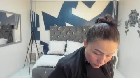 gabriela online show from July 30, 4:28 pm